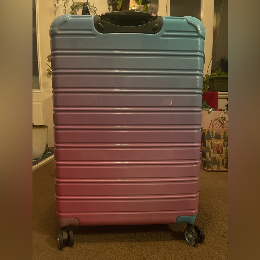 iFLY Hardside Luggage Fibertech 28" Checked Luggage, Cotton Candy